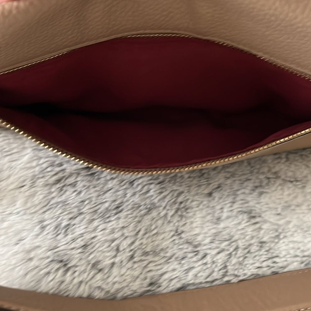 Coach Beige Leather Shoulder Bag with Gold Accents - Picture 12 of 15